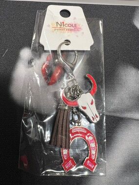 NEW Western Bull Skull Horseshoe Tassel Bag Charm Keychain